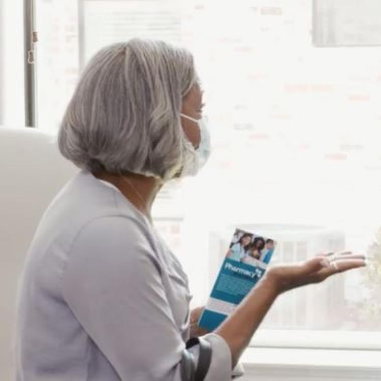 Patient talking with doctor